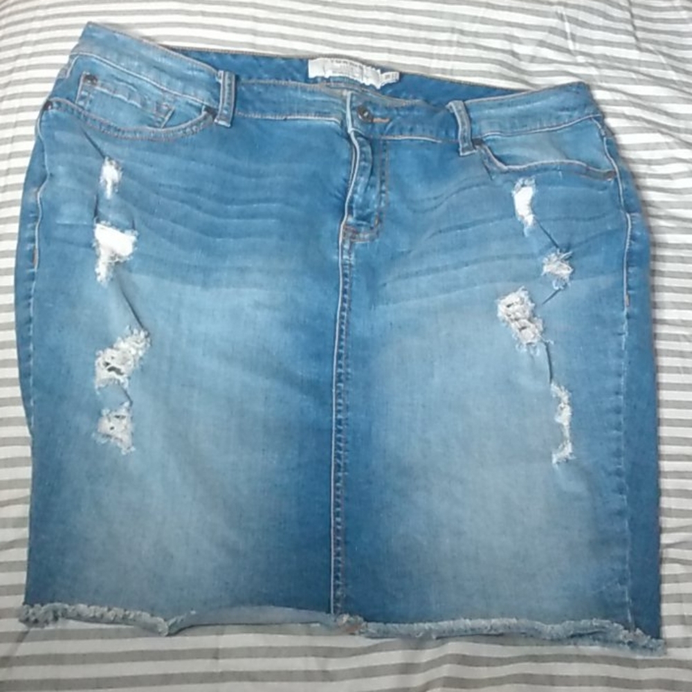 Torrid denim skirt